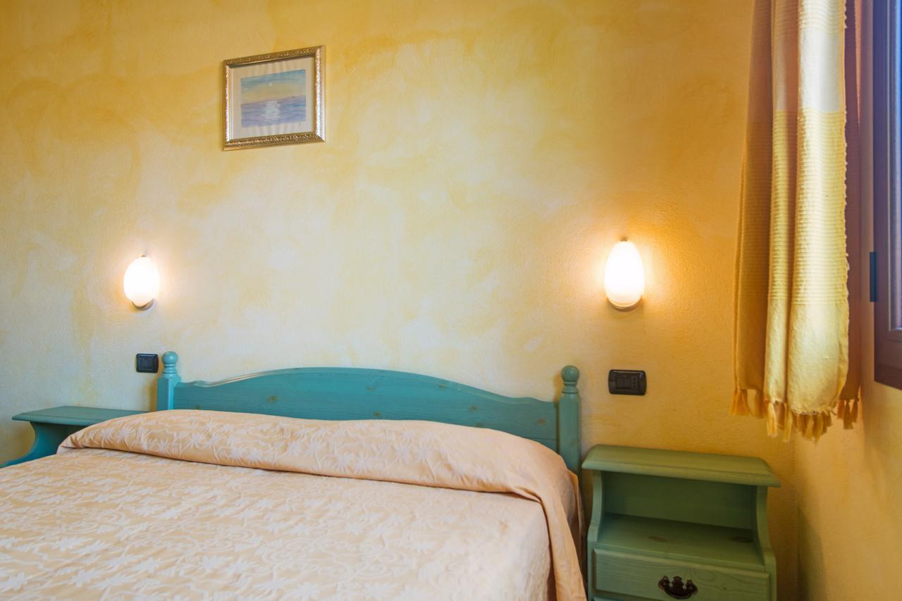 Residenza Gli Ontani Hotel Orosei Ngoại thất bức ảnh