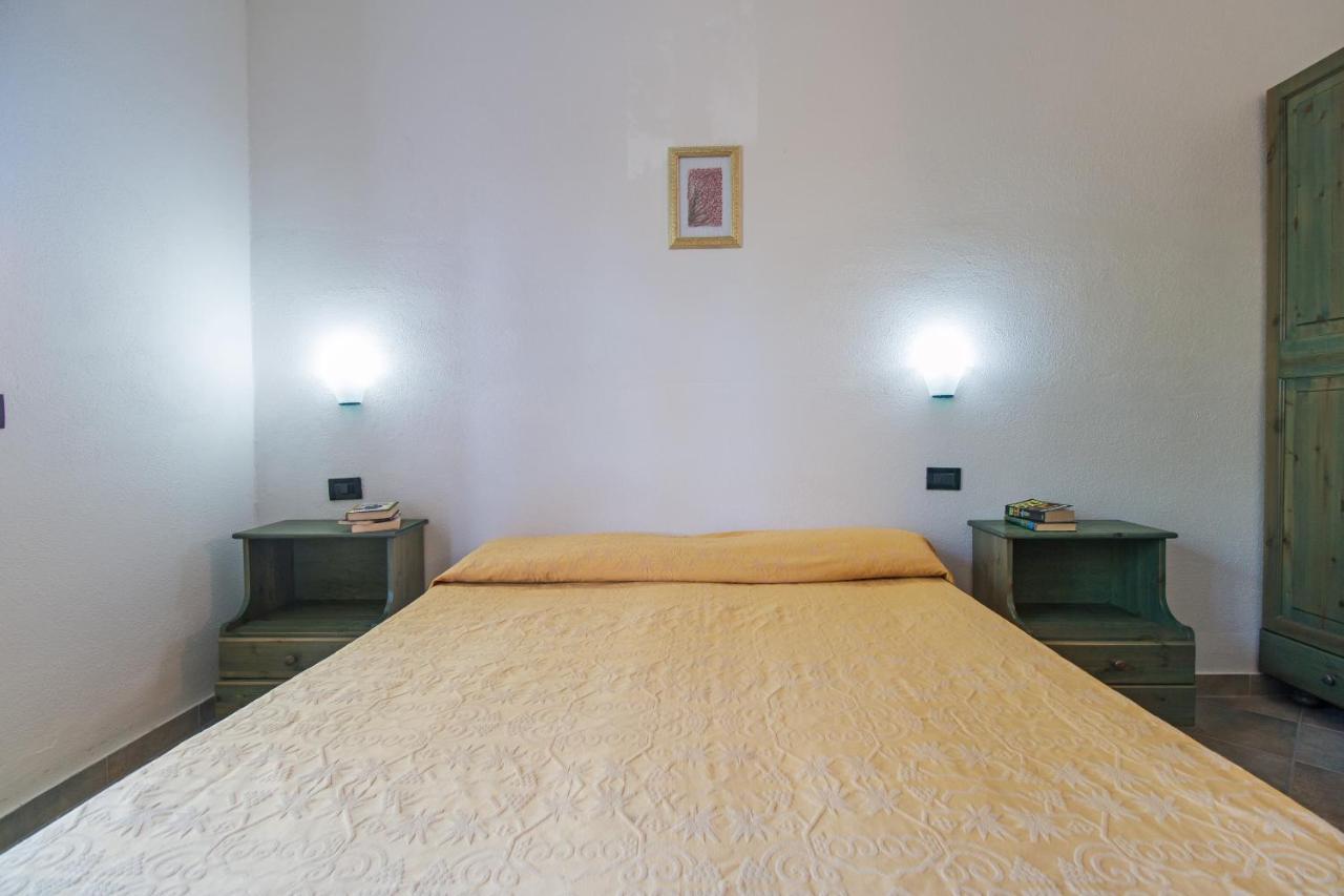 Residenza Gli Ontani Hotel Orosei Ngoại thất bức ảnh