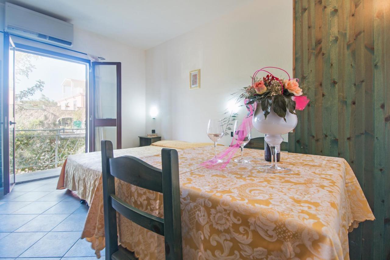 Residenza Gli Ontani Hotel Orosei Ngoại thất bức ảnh