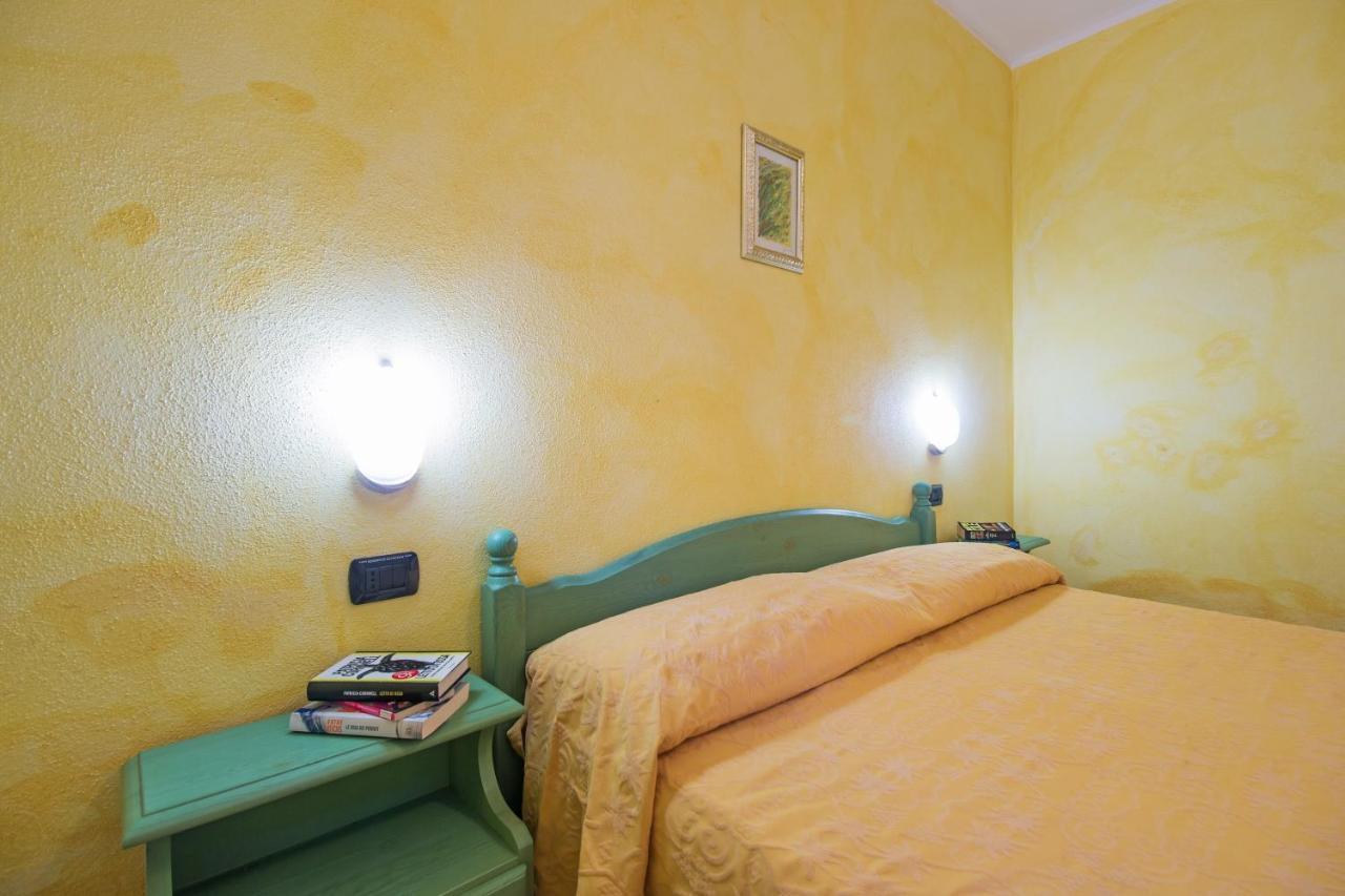 Residenza Gli Ontani Hotel Orosei Ngoại thất bức ảnh